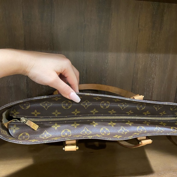 Louis Vuitton Luco - Picture 4 of 8